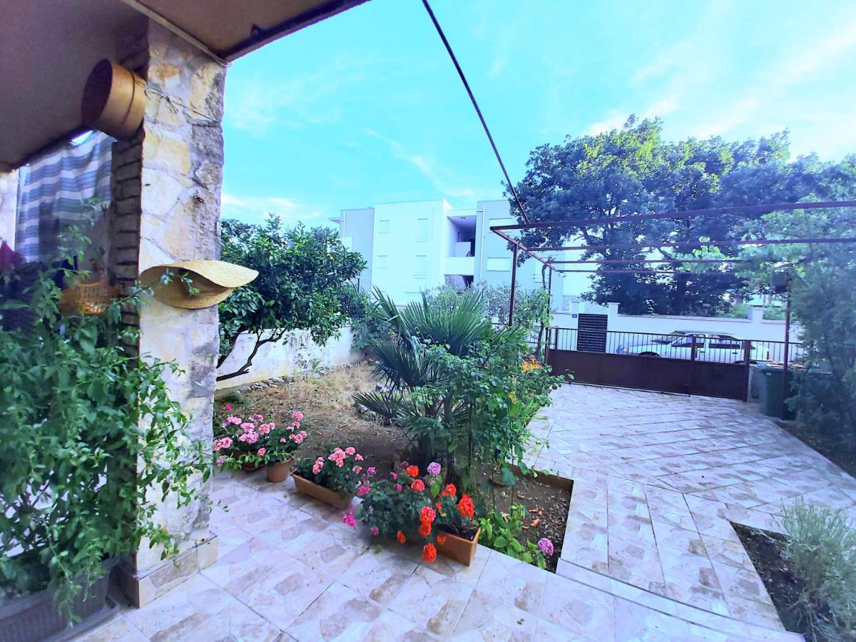 Apartman Arija-Pino Vodice Kültér fotó