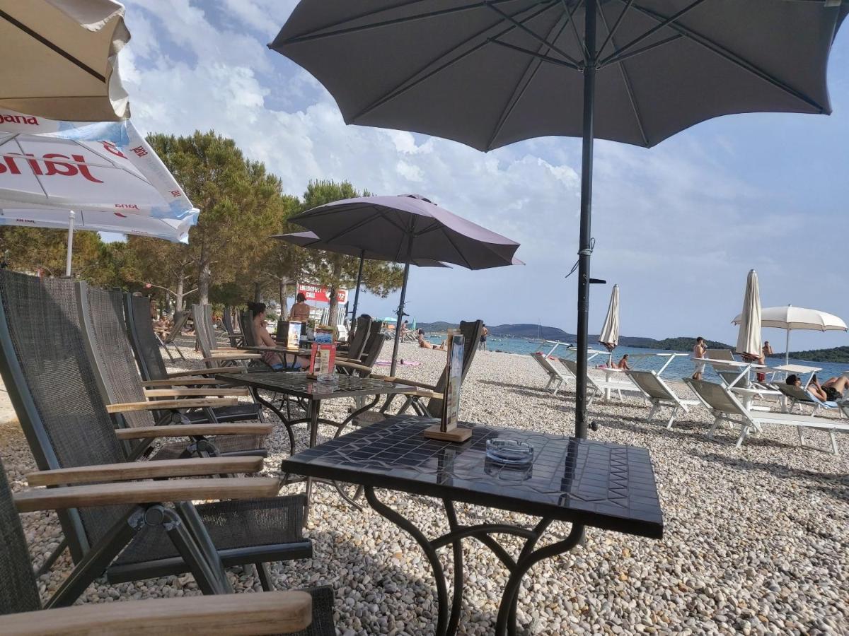Apartman Arija-Pino Vodice Kültér fotó