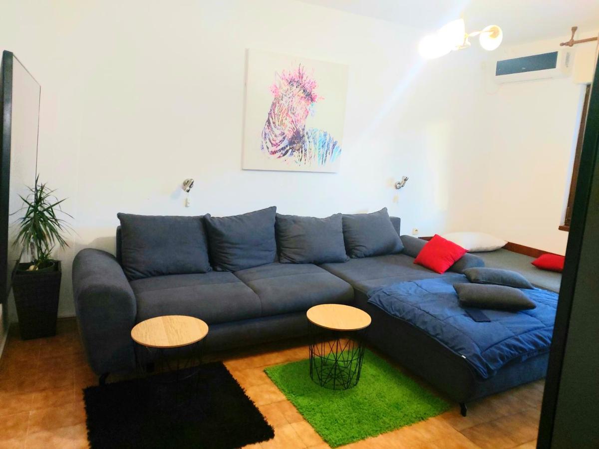 Apartman Arija-Pino Vodice Kültér fotó